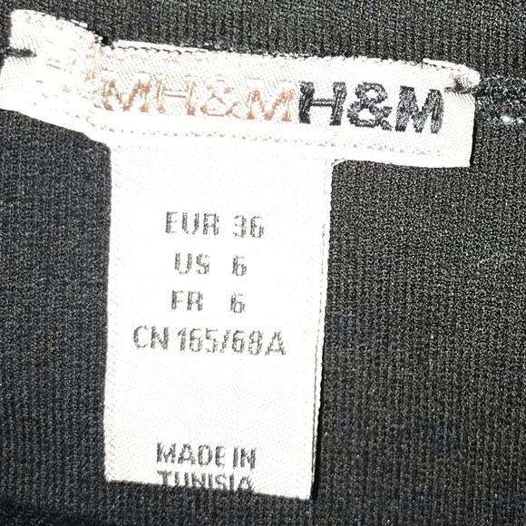 Black camisole - Picture 4 of 4